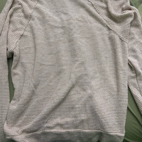 Lulus beige vneck sweater size small - Picture 3 of 3